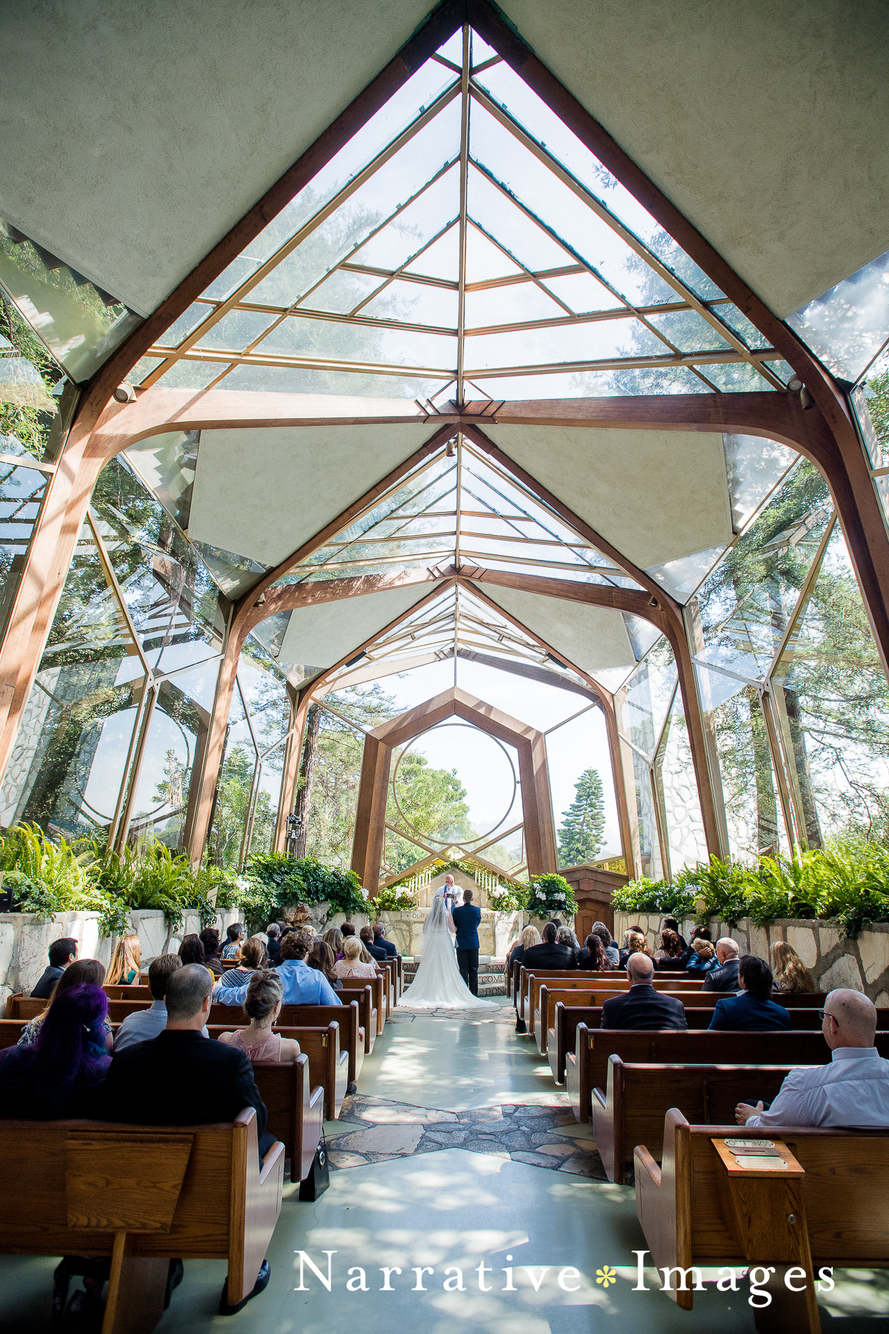 Ceremony at Wayfairers Chapel in Rancho Palos Verdes